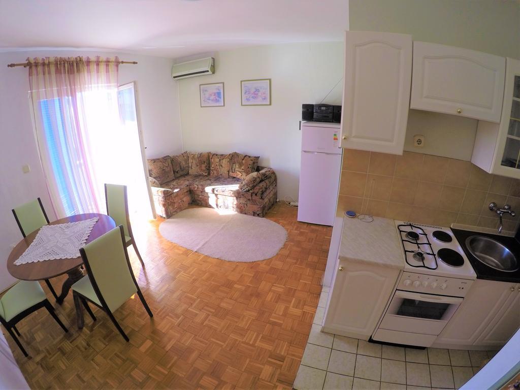 Blue City Apartment'S Repic Biograd Na Moru Ngoại thất bức ảnh